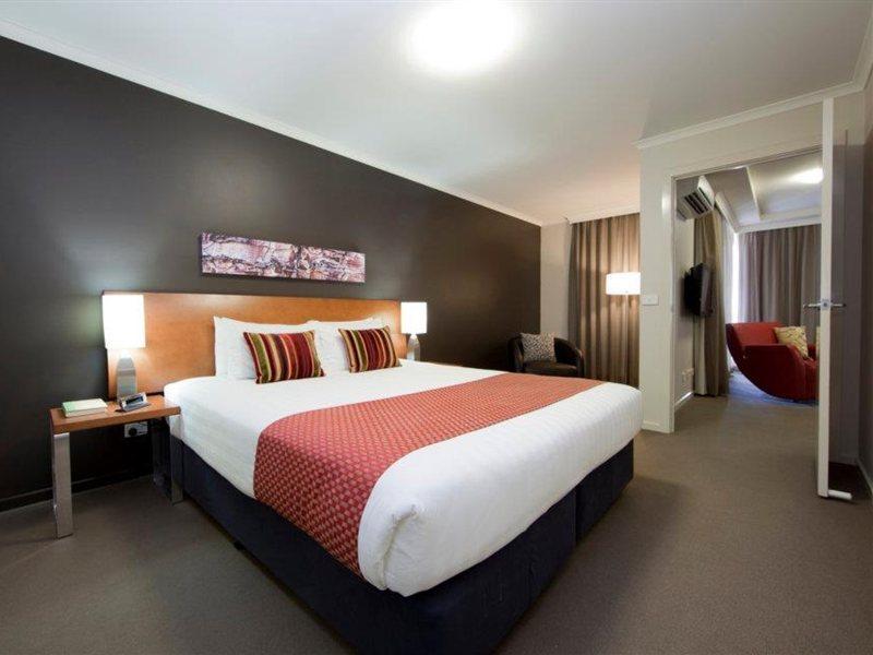 Pacific Suites Канберра Экстерьер фото