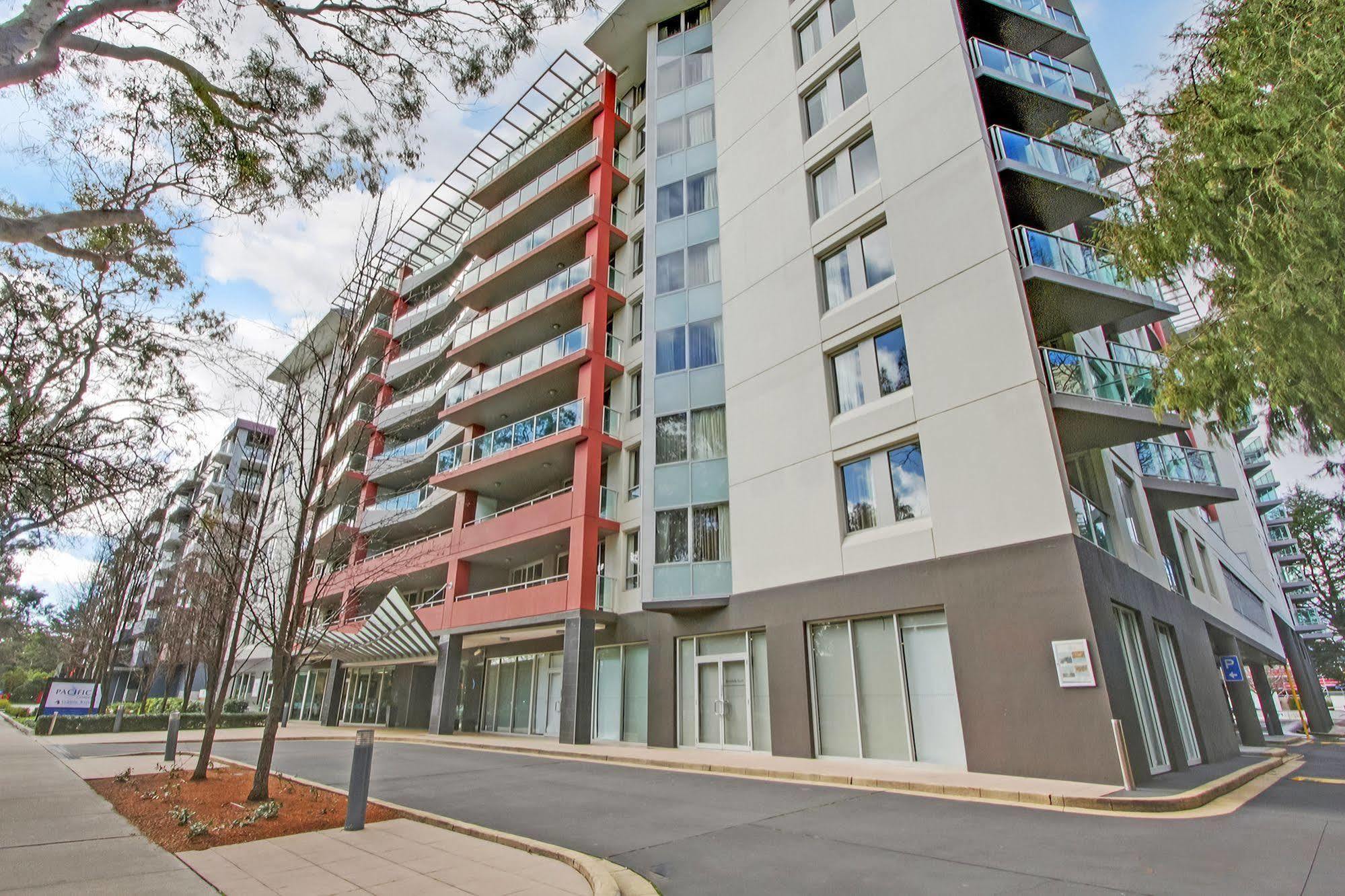 Pacific Suites Канберра Экстерьер фото