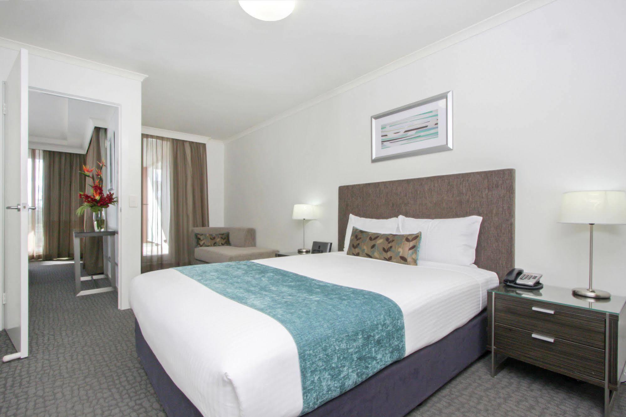 Pacific Suites Канберра Экстерьер фото