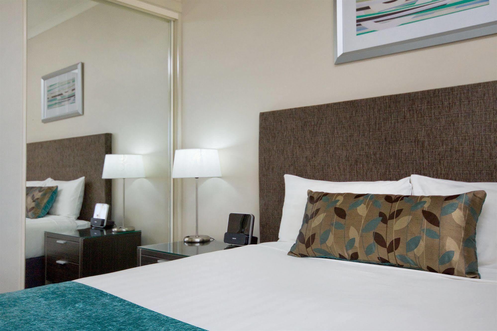 Pacific Suites Канберра Экстерьер фото