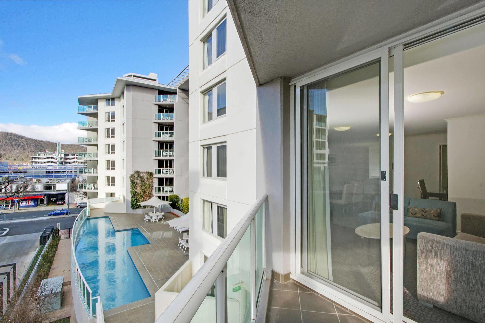 Pacific Suites Канберра Экстерьер фото