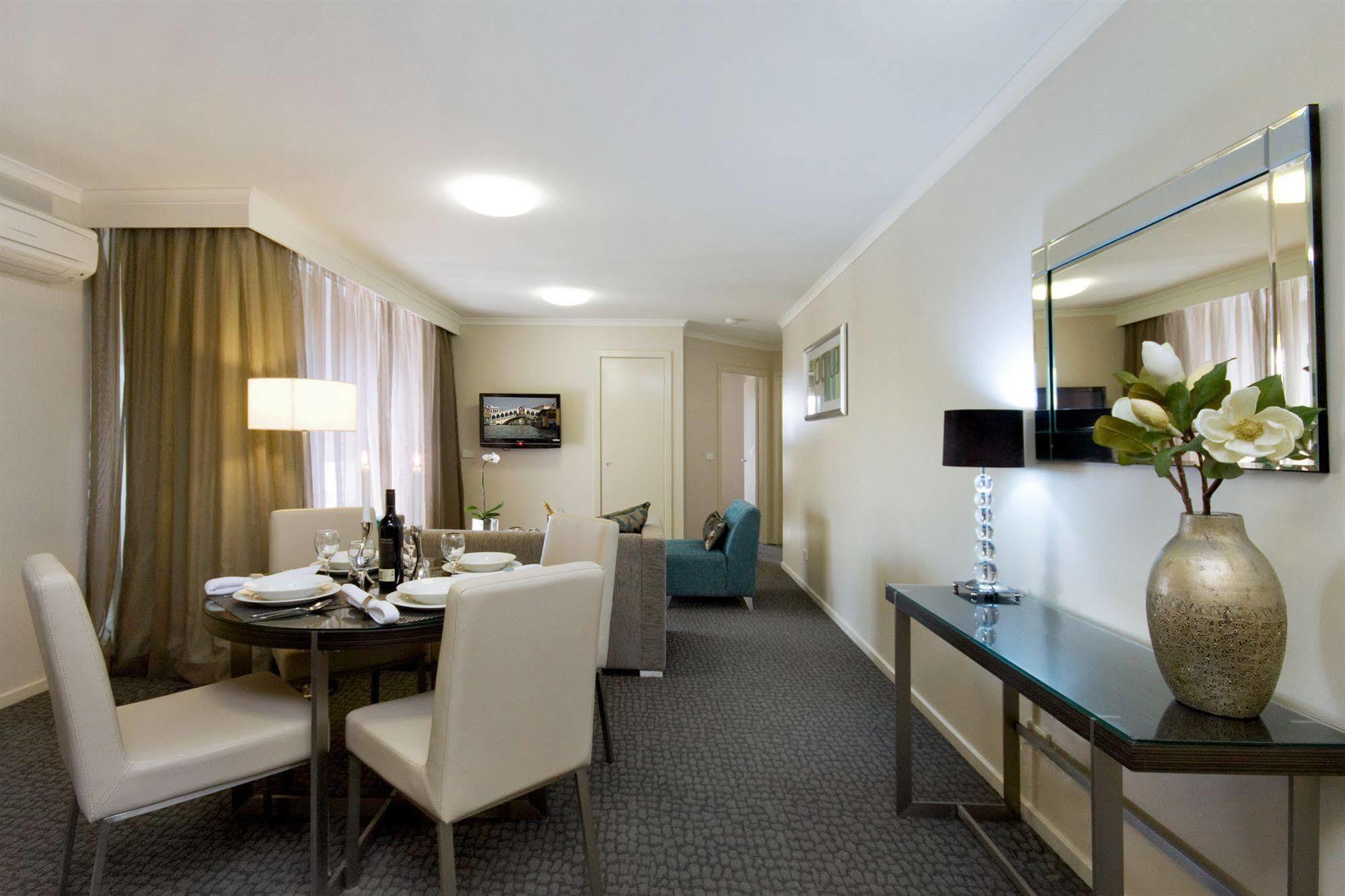 Pacific Suites Канберра Экстерьер фото