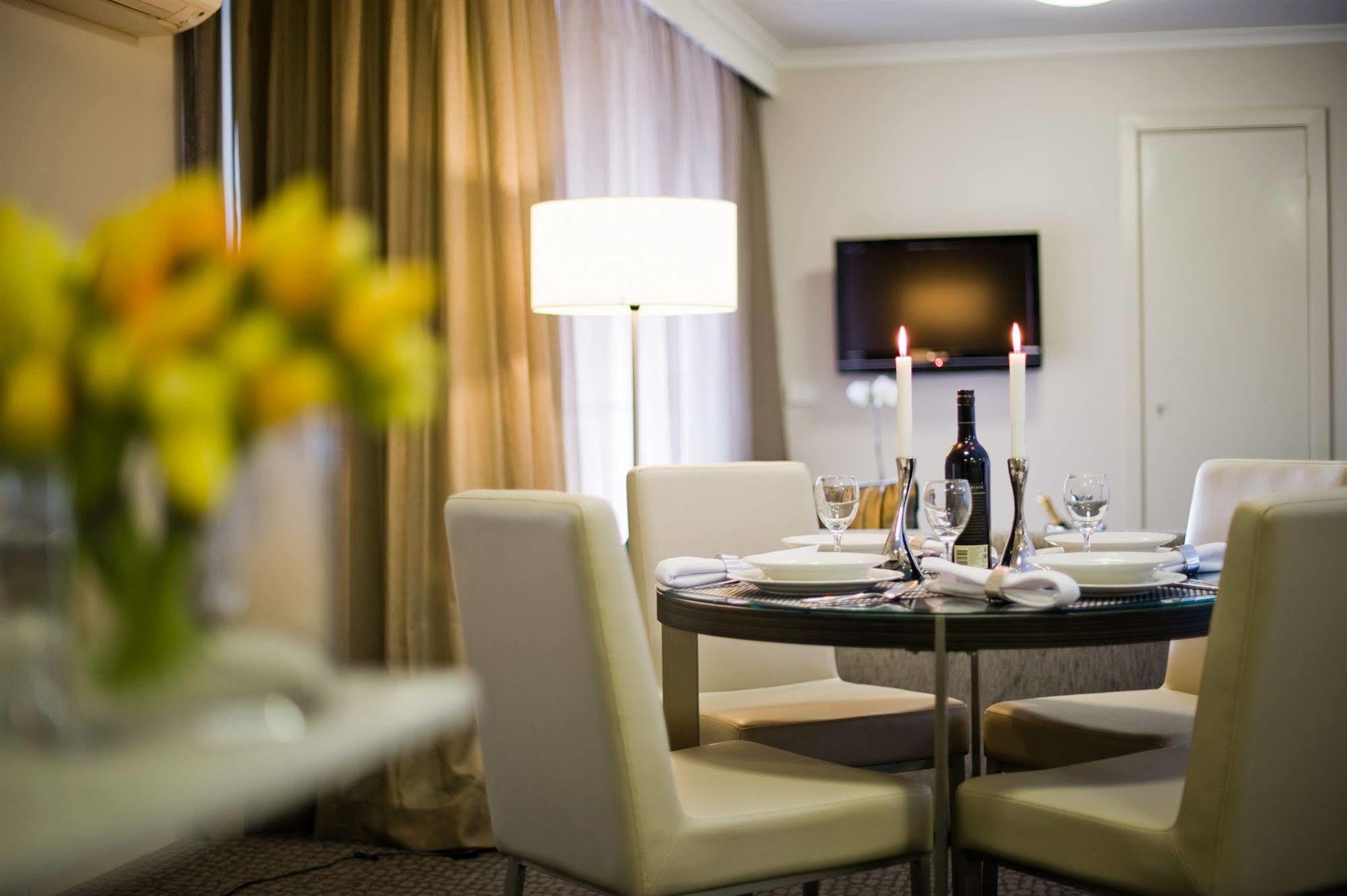 Pacific Suites Канберра Экстерьер фото
